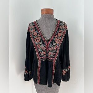 American Eagle Outfitters Black Floral Embroidered Blouse-M
